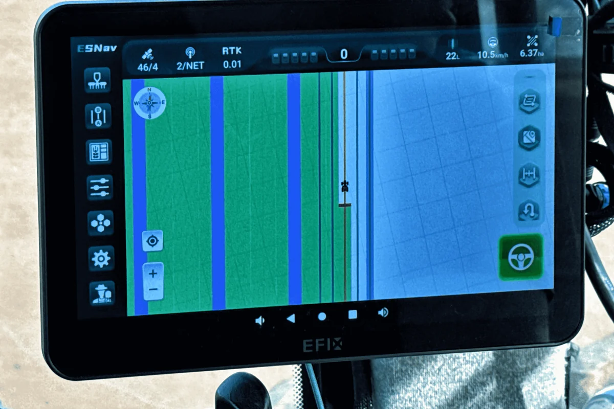 La pantalla EFIX a la cabina, amb el mapa de les passades