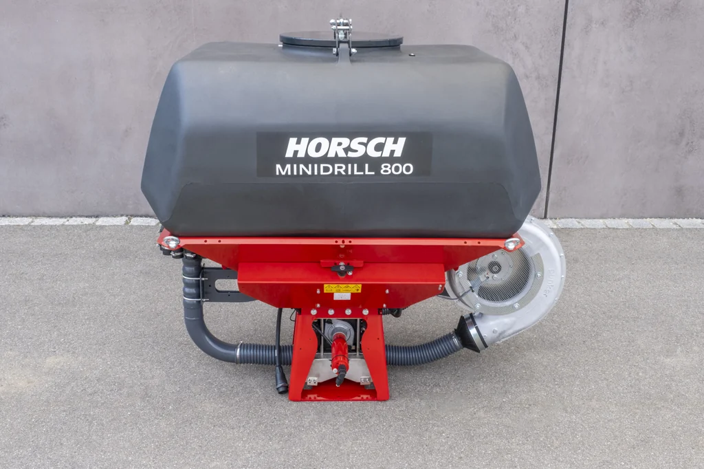 Sembradora auxiliar Horsch MiniDrill sencera, amb el dipòsit a la vista